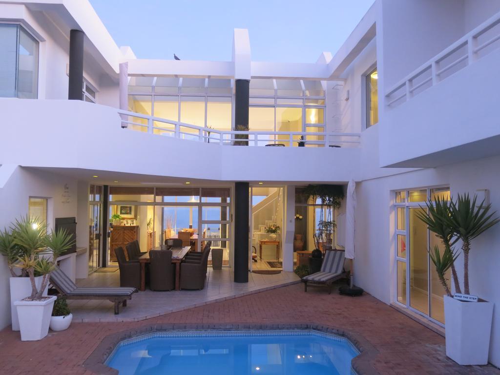 Beaumonte Guesthouse Hermanus Exterior photo
