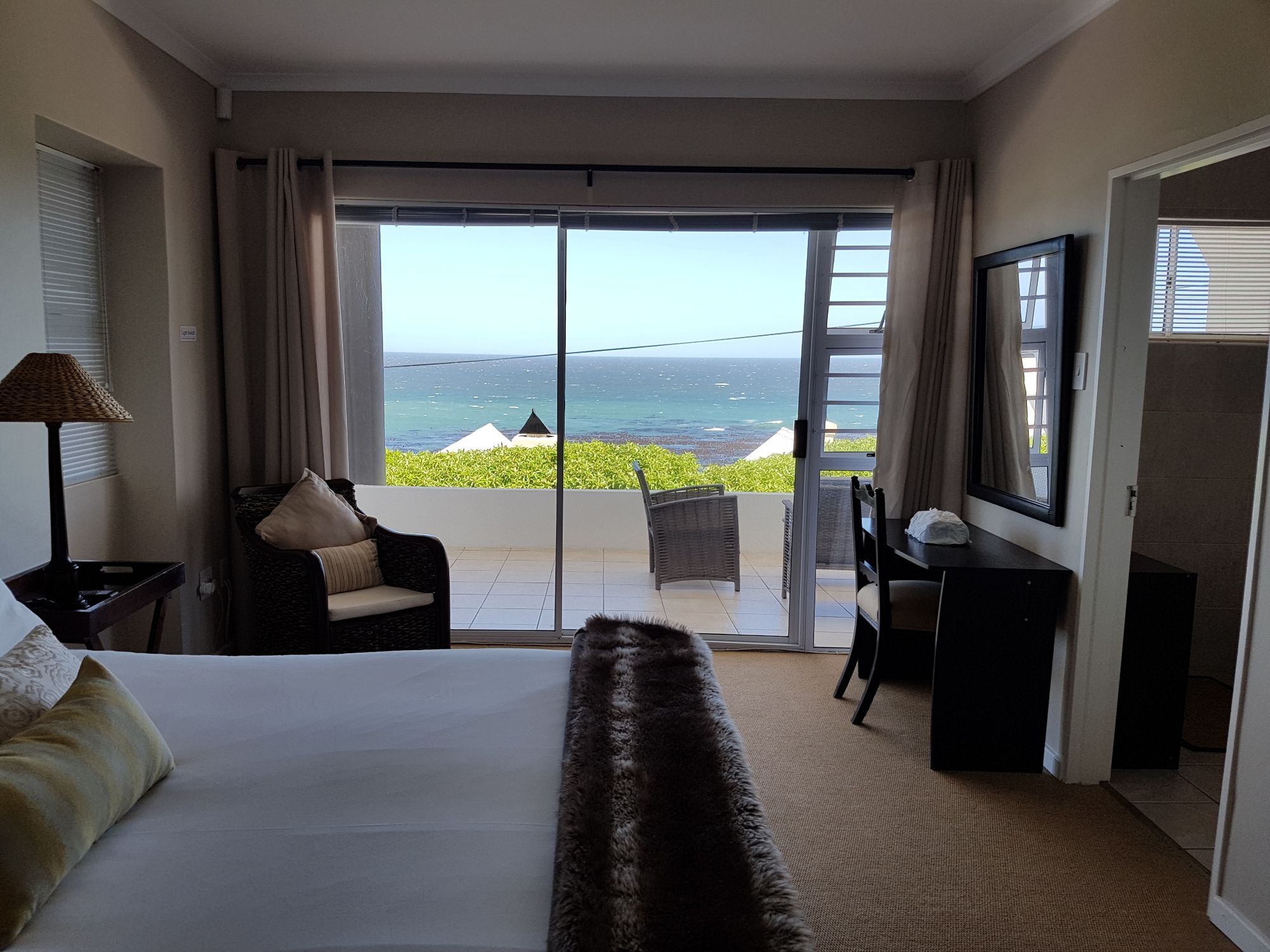Beaumonte Guesthouse Hermanus Exterior photo
